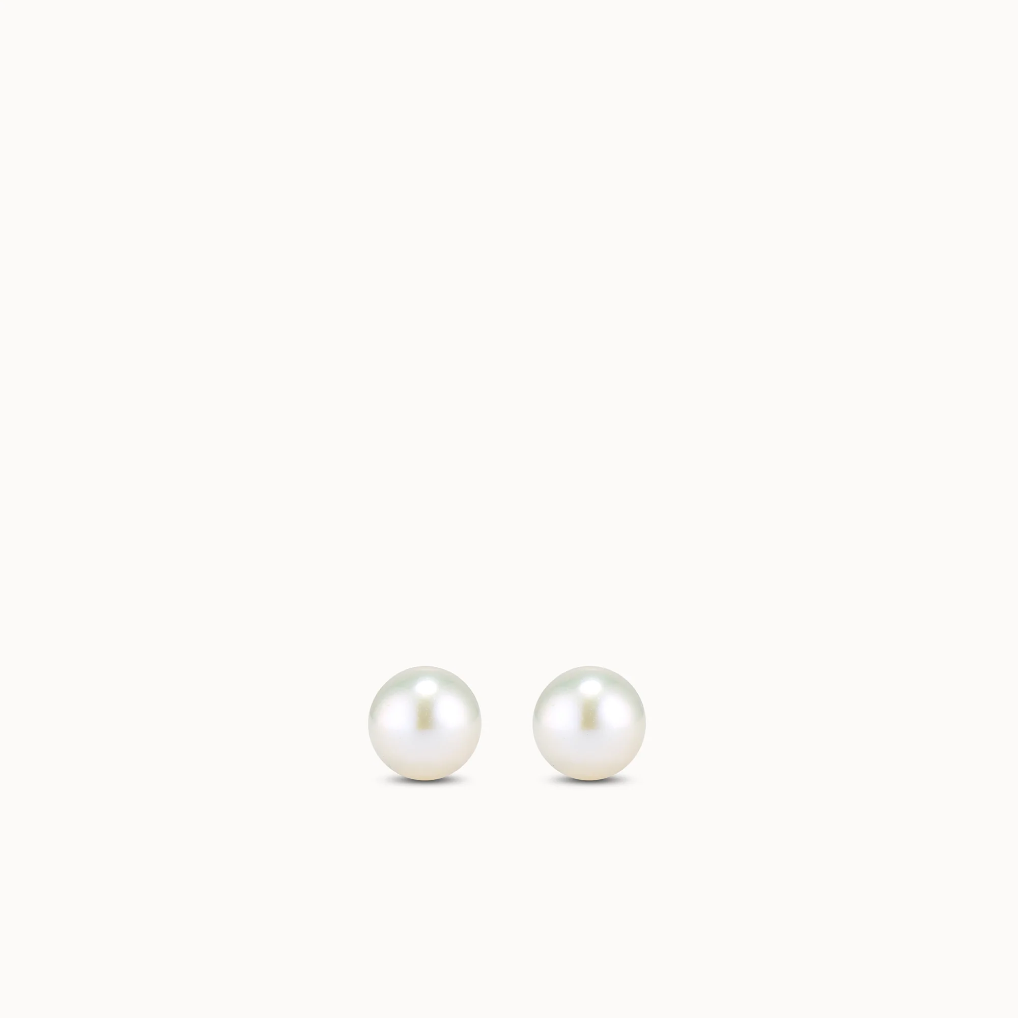 Pearl Studs - 3mm